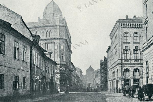 Pohled do Hybernské ulice v roce 1874. Vpravo palác Lanna. T. Žákavec, 1936.